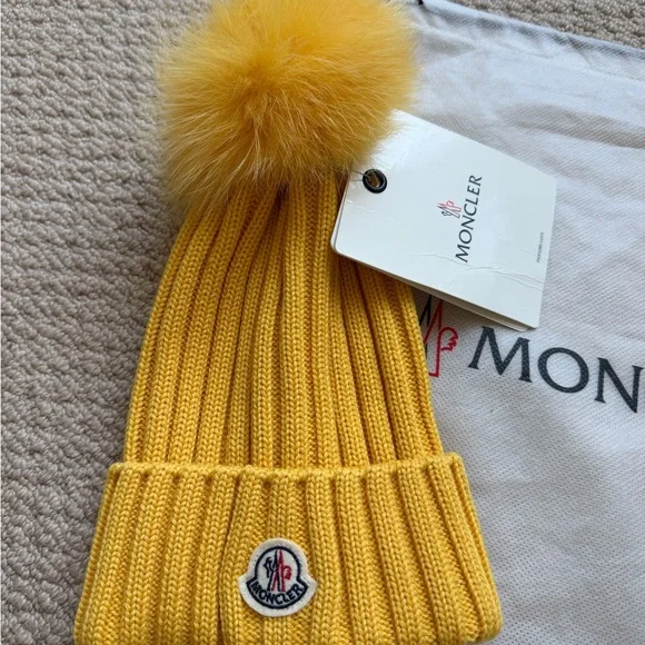 Moncler Berretto Unisex Tricot Beanie with Real Fur Pom Pom - Mustard/Gold - Picture 2 of 3